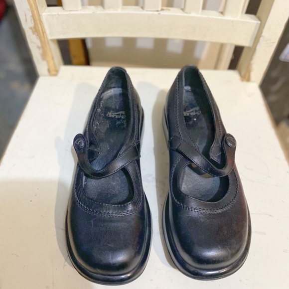 Dansko Size 38 Women’s Black Mary Jane Shoes - Picture 4 of 9